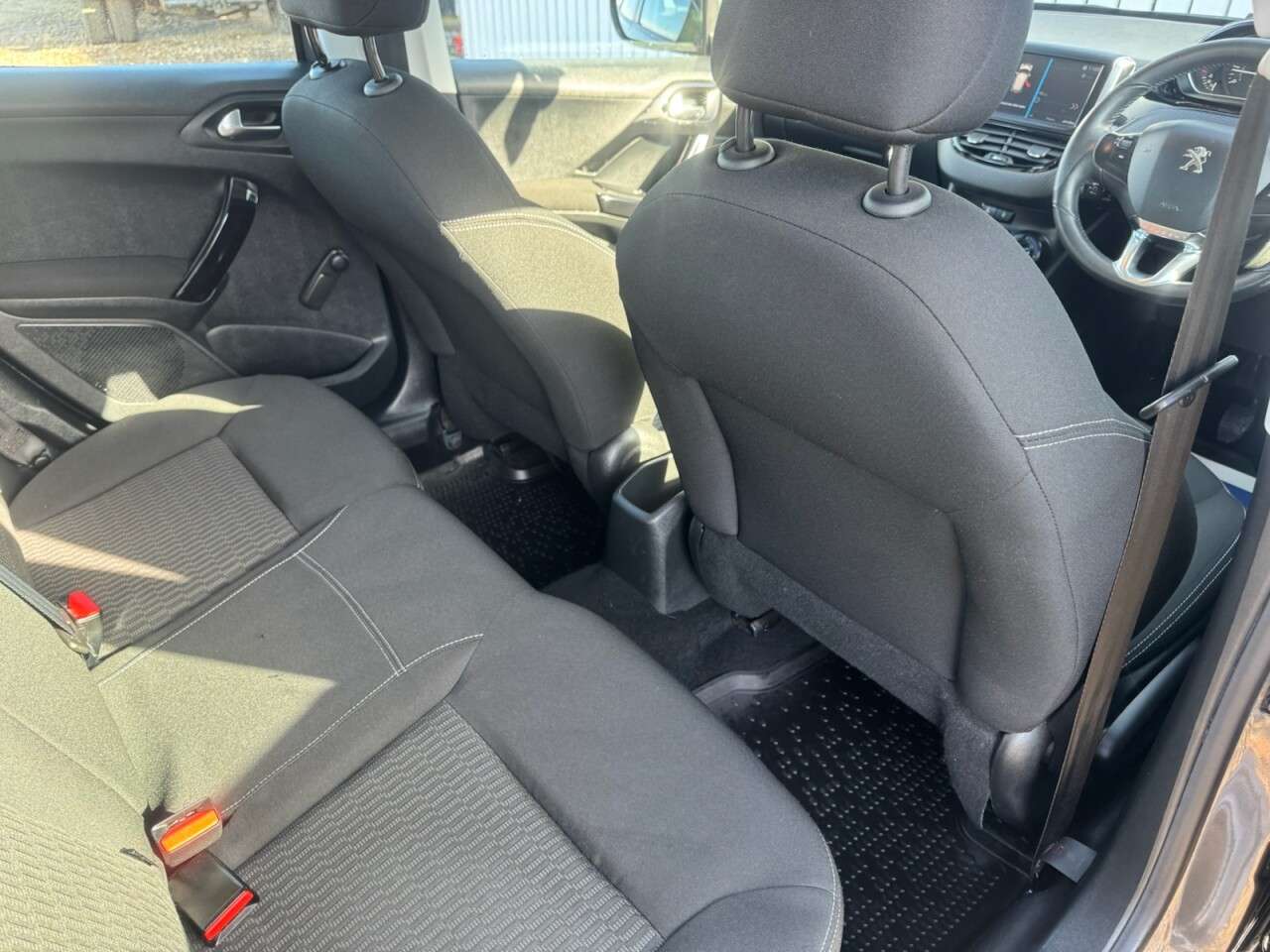 2018 PEUGEOT 208 2018 PEUGEOT 208