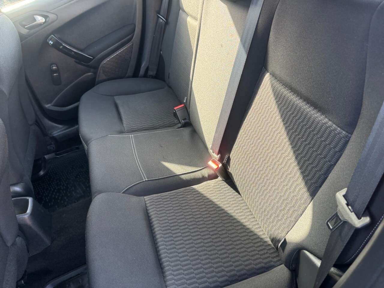 2018 PEUGEOT 208 2018 PEUGEOT 208