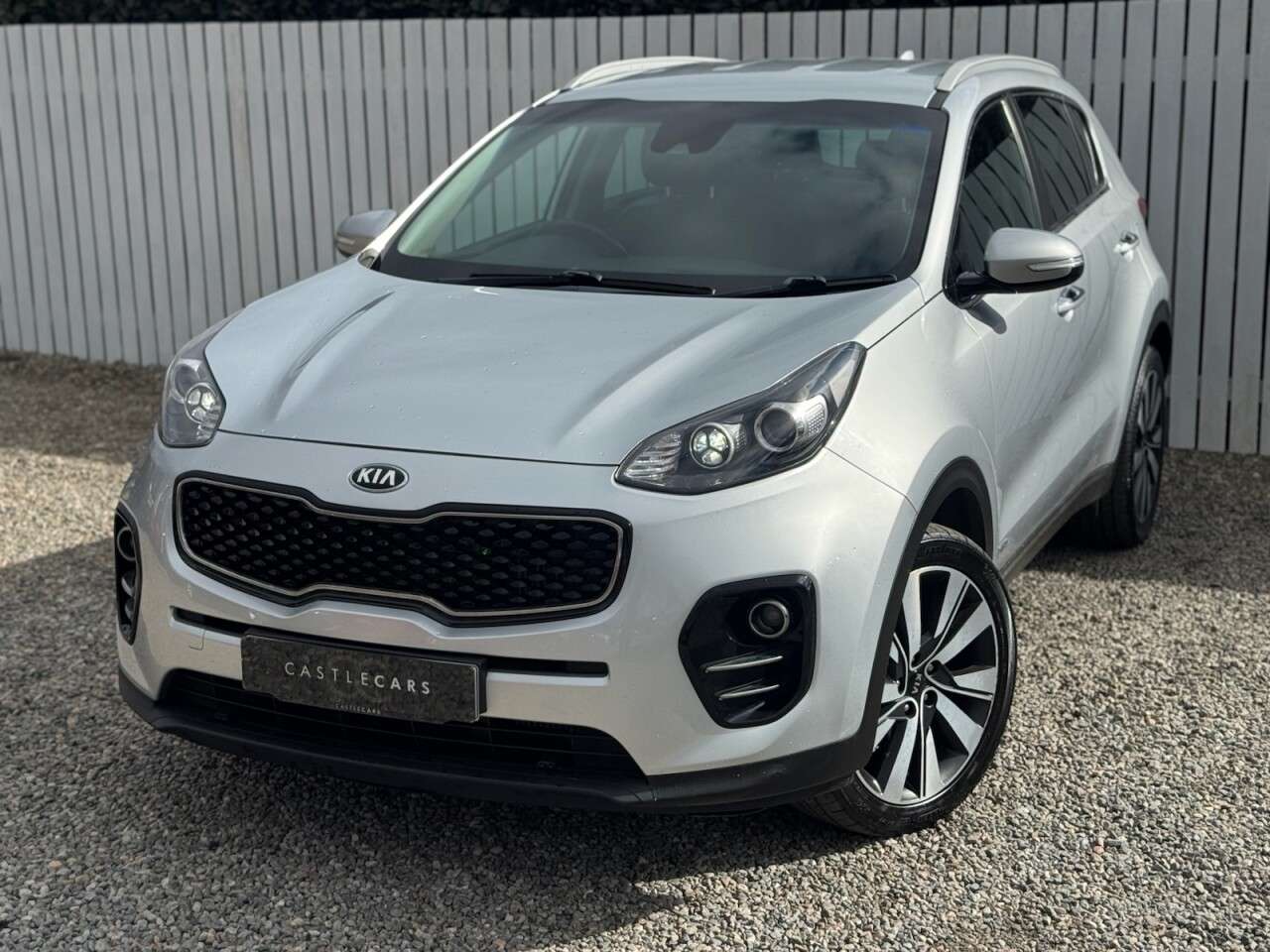 A 2016 KIA SPORTAGE 2.0 CRDi KX-3 SUV 5dr Diesel Manual AWD Euro 6 (134 bhp) A 2016 KIA SPORTAGE 2.0 CRDi KX-3 SUV 5dr Diesel Manual AWD Euro 6 (134 bhp)