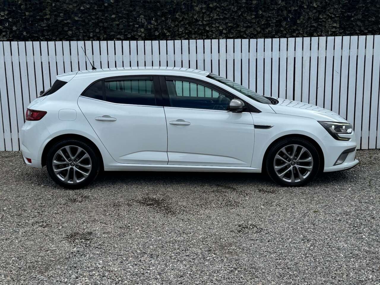 2016 RENAULT MEGANE 2016 RENAULT MEGANE