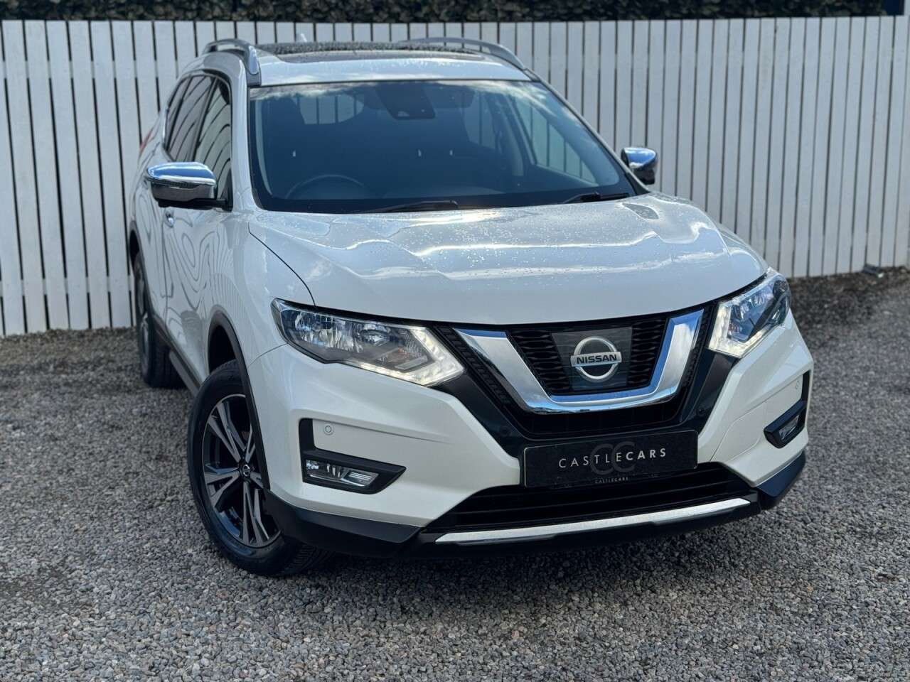 A 2018 NISSAN X-TRAIL 2.0 dCi N-Connecta SUV 5dr Diesel Manual 4WD Euro 6 (s/s) (177 ps) A 2018 NISSAN X-TRAIL 2.0 dCi N-Connecta SUV 5dr Diesel Manual 4WD Euro 6 (s/s) (177 ps)