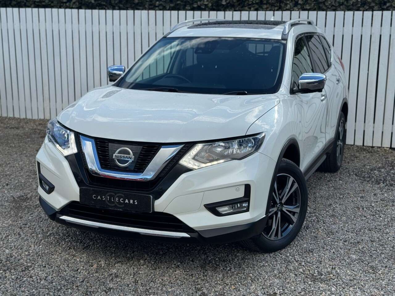 A 2018 NISSAN X-TRAIL 2.0 dCi N-Connecta SUV 5dr Diesel Manual 4WD Euro 6 (s/s) (177 ps) A 2018 NISSAN X-TRAIL 2.0 dCi N-Connecta SUV 5dr Diesel Manual 4WD Euro 6 (s/s) (177 ps)