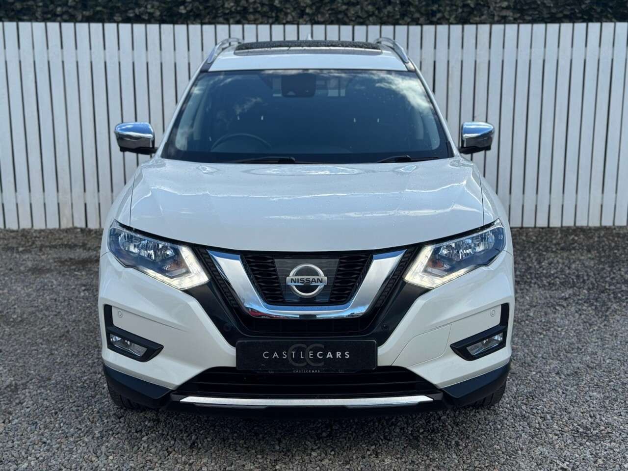 A 2018 NISSAN X-TRAIL 2.0 dCi N-Connecta SUV 5dr Diesel Manual 4WD Euro 6 (s/s) (177 ps) A 2018 NISSAN X-TRAIL 2.0 dCi N-Connecta SUV 5dr Diesel Manual 4WD Euro 6 (s/s) (177 ps)