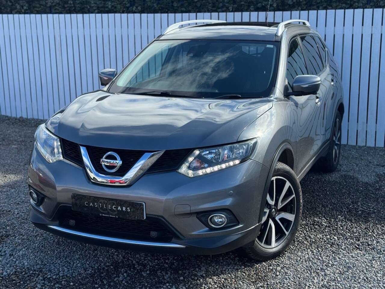 A 2017 NISSAN X-TRAIL 1.6 dCi N-Vision SUV 5dr Diesel Manual 4WD Euro 6 (s/s) (130 ps) A 2017 NISSAN X-TRAIL 1.6 dCi N-Vision SUV 5dr Diesel Manual 4WD Euro 6 (s/s) (130 ps)