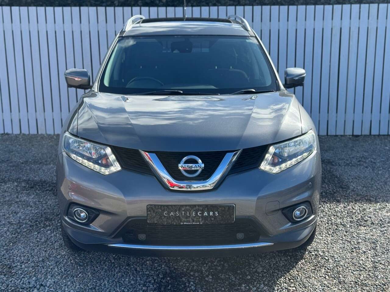 A 2017 NISSAN X-TRAIL 1.6 dCi N-Vision SUV 5dr Diesel Manual 4WD Euro 6 (s/s) (130 ps) A 2017 NISSAN X-TRAIL 1.6 dCi N-Vision SUV 5dr Diesel Manual 4WD Euro 6 (s/s) (130 ps)