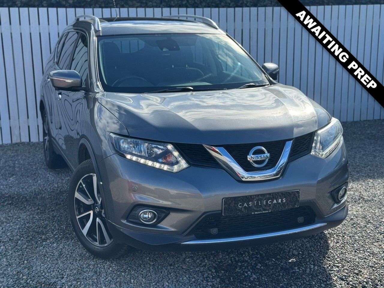 A 2017 NISSAN X-TRAIL 1.6 dCi N-Vision SUV 5dr Diesel Manual 4WD Euro 6 (s/s) (130 ps) A 2017 NISSAN X-TRAIL 1.6 dCi N-Vision SUV 5dr Diesel Manual 4WD Euro 6 (s/s) (130 ps)