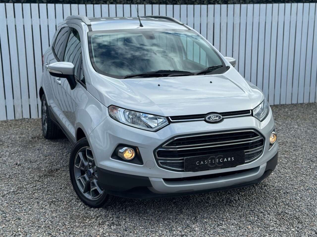A 2016 FORD ECOSPORT 1.0T EcoBoost Titanium SUV 5dr Petrol Manual 2WD Euro 5 (s/s) (125 ps) A 2016 FORD ECOSPORT 1.0T EcoBoost Titanium SUV 5dr Petrol Manual 2WD Euro 5 (s/s) (125 ps)