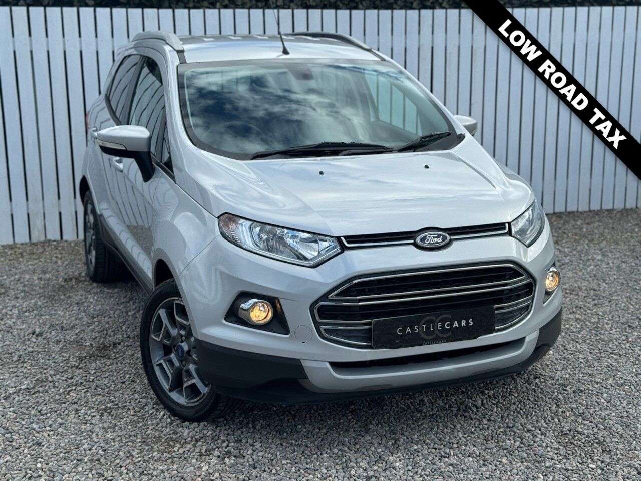 A 2016 FORD ECOSPORT 1.0T EcoBoost Titanium SUV 5dr Petrol Manual 2WD Euro 5 (s/s) (125 ps) A 2016 FORD ECOSPORT 1.0T EcoBoost Titanium SUV 5dr Petrol Manual 2WD Euro 5 (s/s) (125 ps)