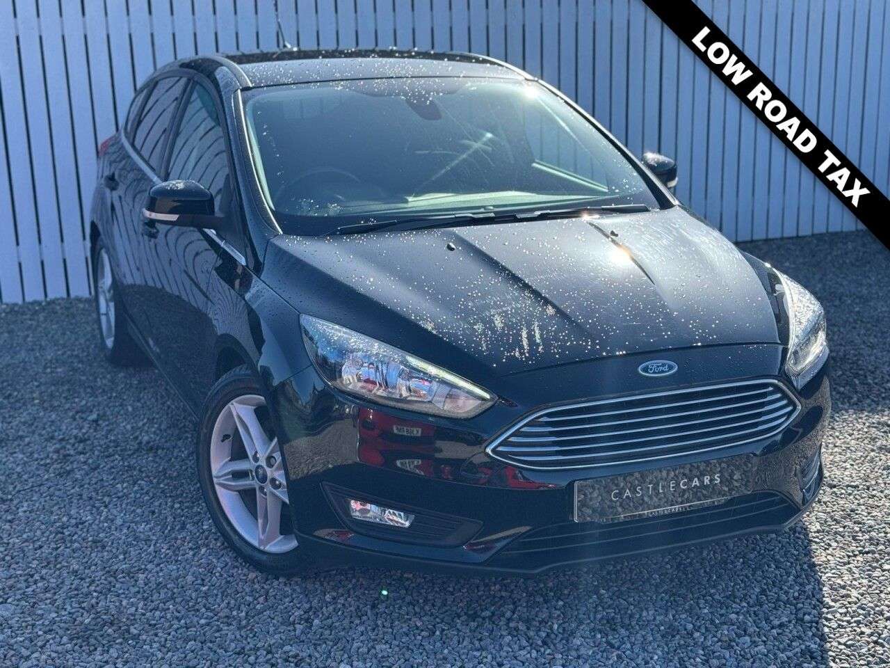 A 2016 FORD FOCUS 1.5 TDCi Zetec Hatchback 5dr Diesel Manual Euro 6 (s/s) (120 ps) A 2016 FORD FOCUS 1.5 TDCi Zetec Hatchback 5dr Diesel Manual Euro 6 (s/s) (120 ps)