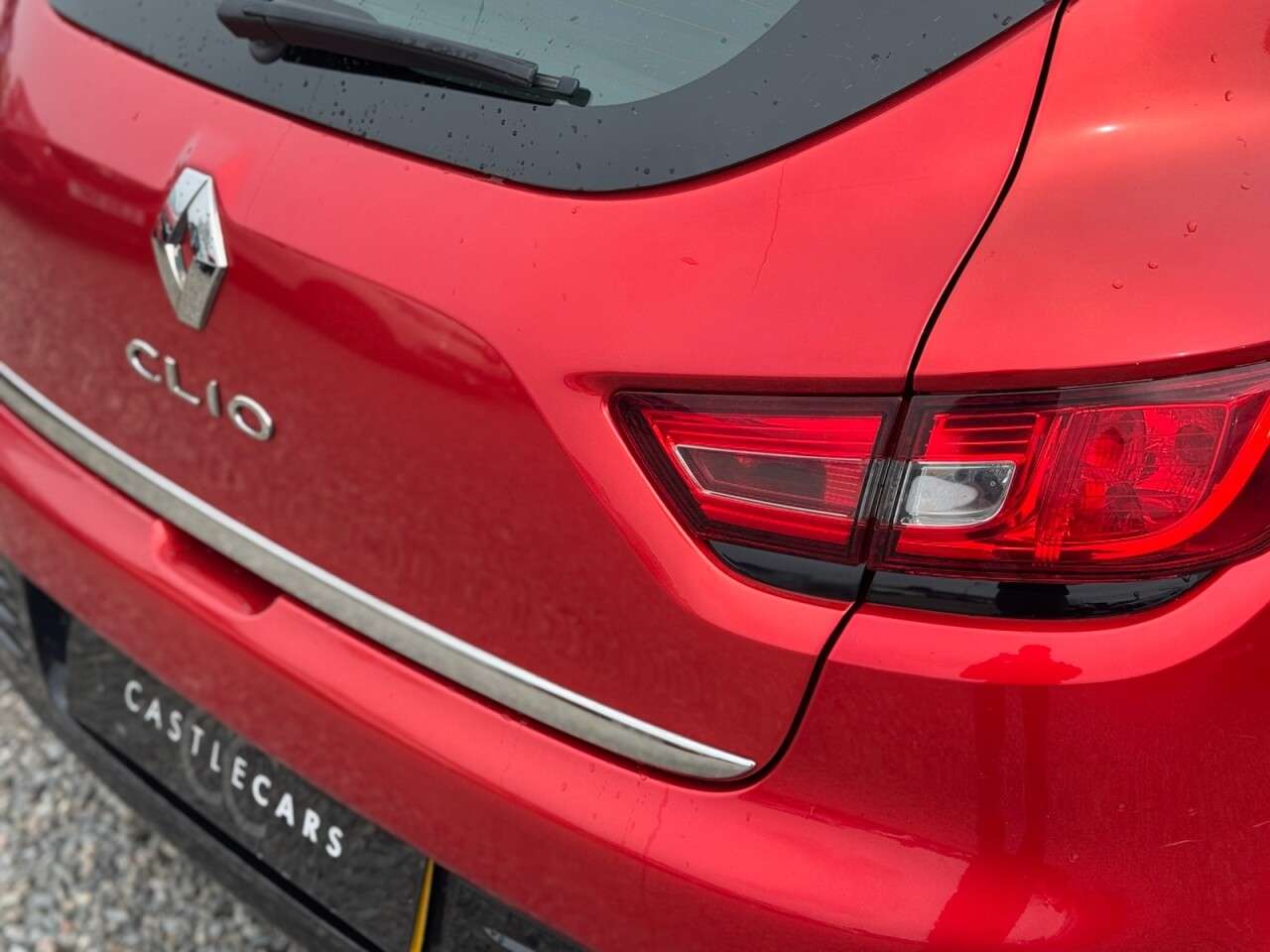 2018 RENAULT CLIO 2018 RENAULT CLIO