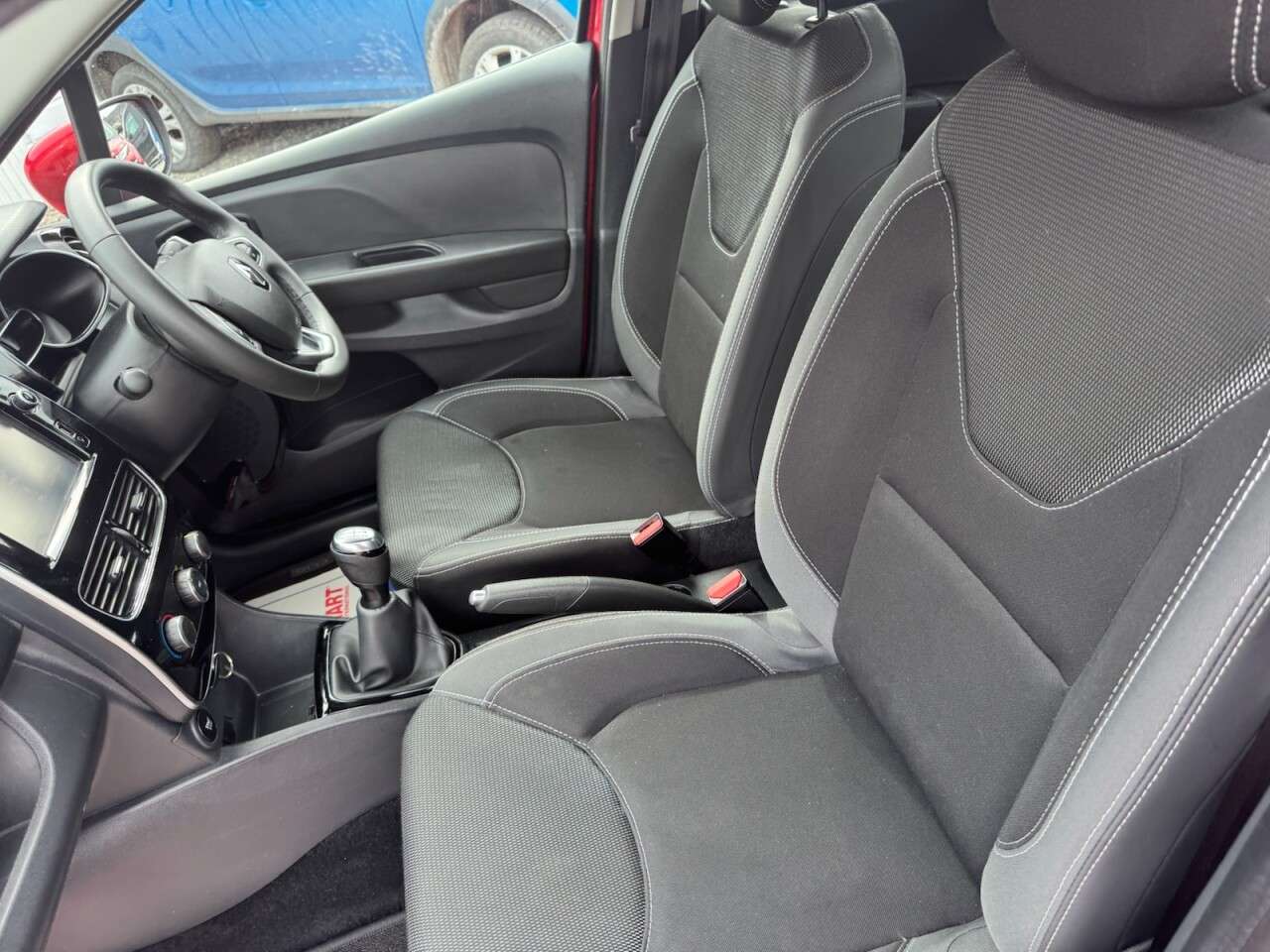 2018 RENAULT CLIO 2018 RENAULT CLIO