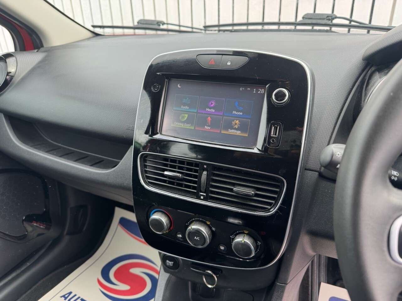 2018 RENAULT CLIO 2018 RENAULT CLIO