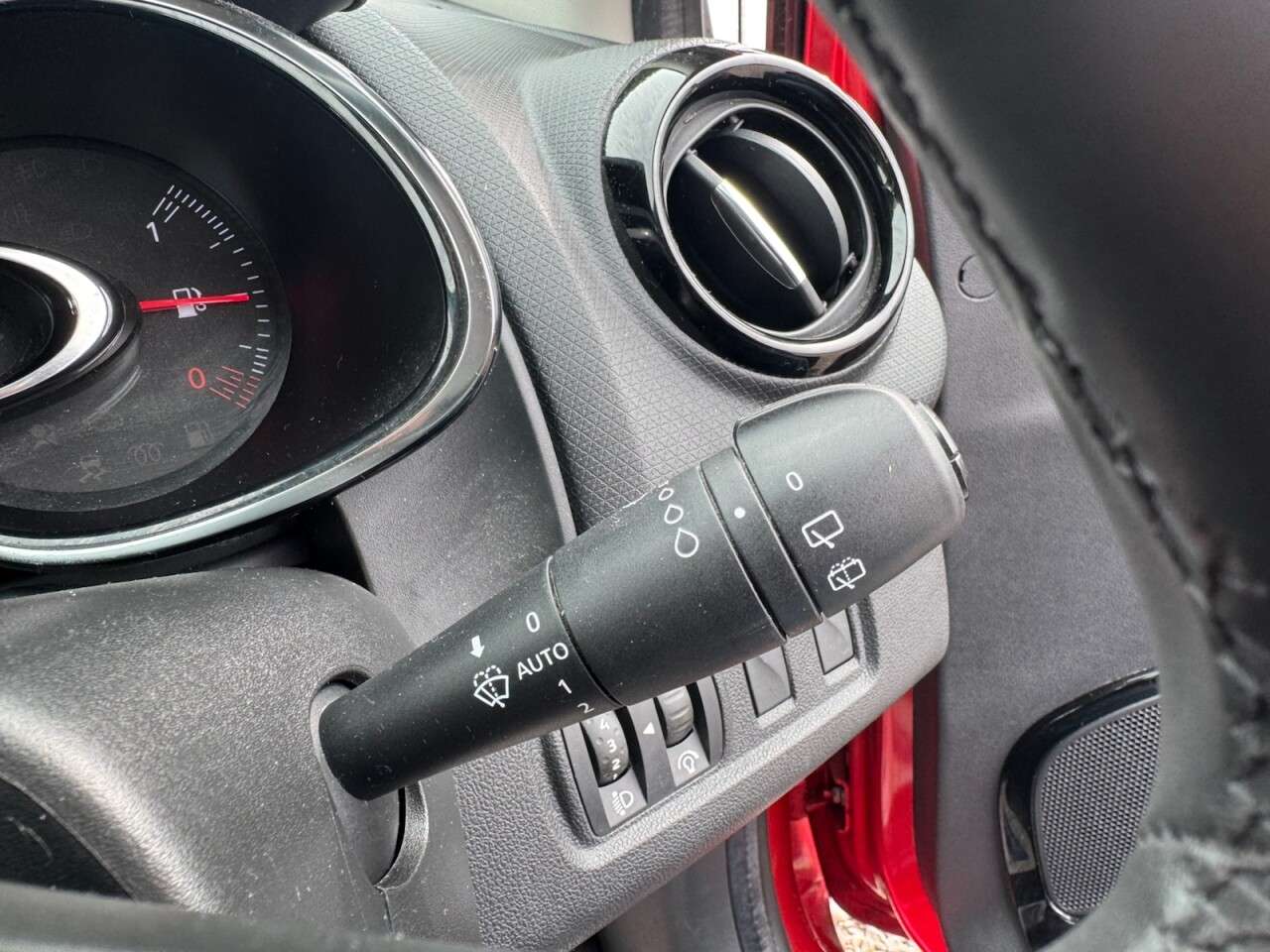 2018 RENAULT CLIO 2018 RENAULT CLIO