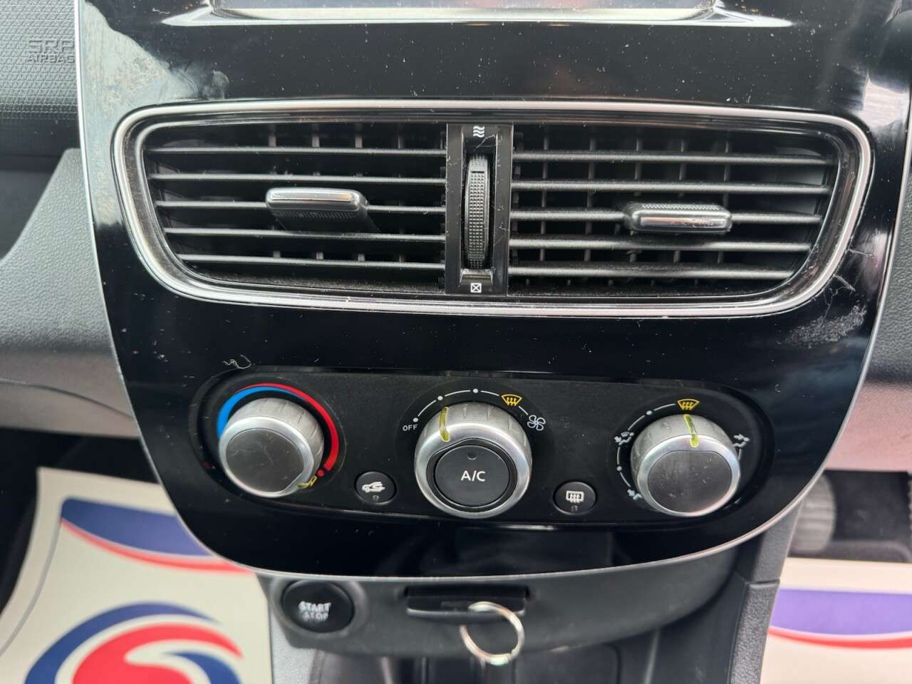 2018 RENAULT CLIO 2018 RENAULT CLIO