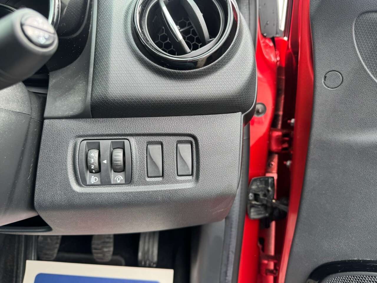 2018 RENAULT CLIO 2018 RENAULT CLIO