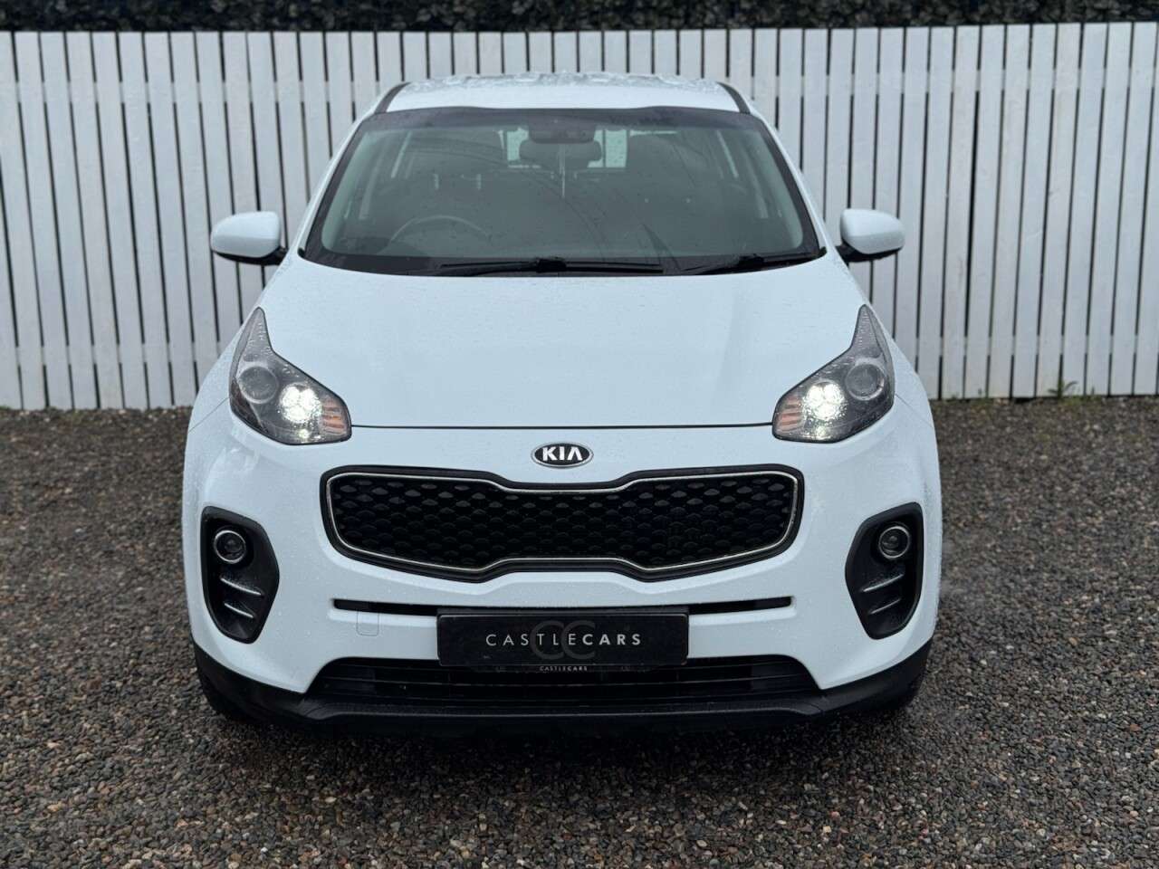 A 2017 KIA SPORTAGE 1.7 CRDi 1 SUV 5dr Diesel Manual Euro 6 (s/s) (114 bhp) A 2017 KIA SPORTAGE 1.7 CRDi 1 SUV 5dr Diesel Manual Euro 6 (s/s) (114 bhp)