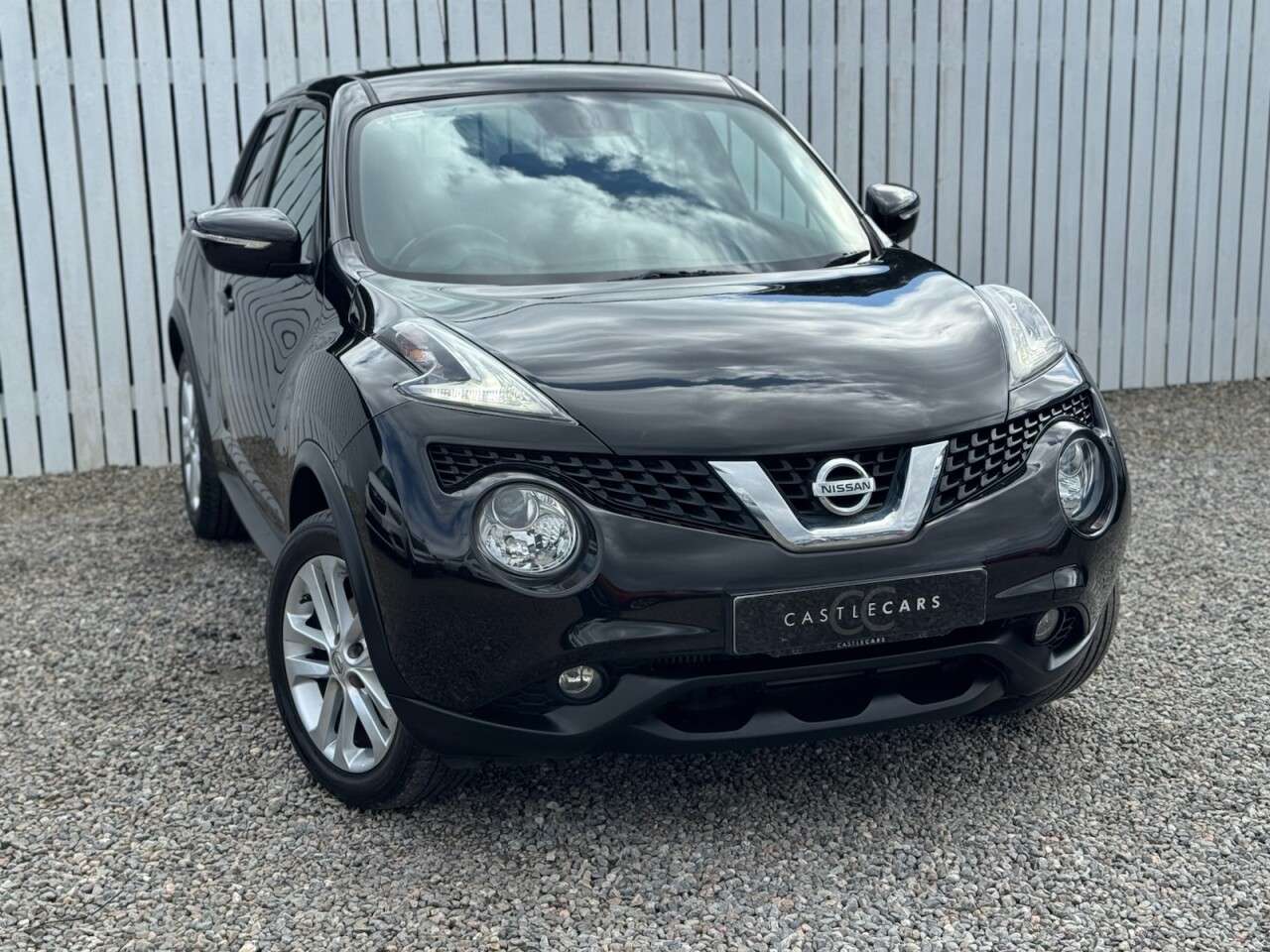 A 2015 NISSAN JUKE 1.5 dCi Acenta Premium SUV 5dr Diesel Manual Euro 6 (s/s) (110 ps) A 2015 NISSAN JUKE 1.5 dCi Acenta Premium SUV 5dr Diesel Manual Euro 6 (s/s) (110 ps)