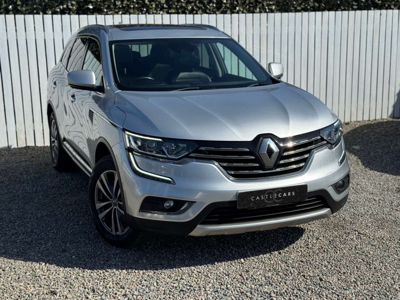 A 2018 RENAULT KOLEOS 2.0 dCi Dynamique S Nav SUV 5dr Diesel Manual 4WD Euro 6 (s/s) (175 ps) A 2018 RENAULT KOLEOS 2.0 dCi Dynamique S Nav SUV 5dr Diesel Manual 4WD Euro 6 (s/s) (175 ps)