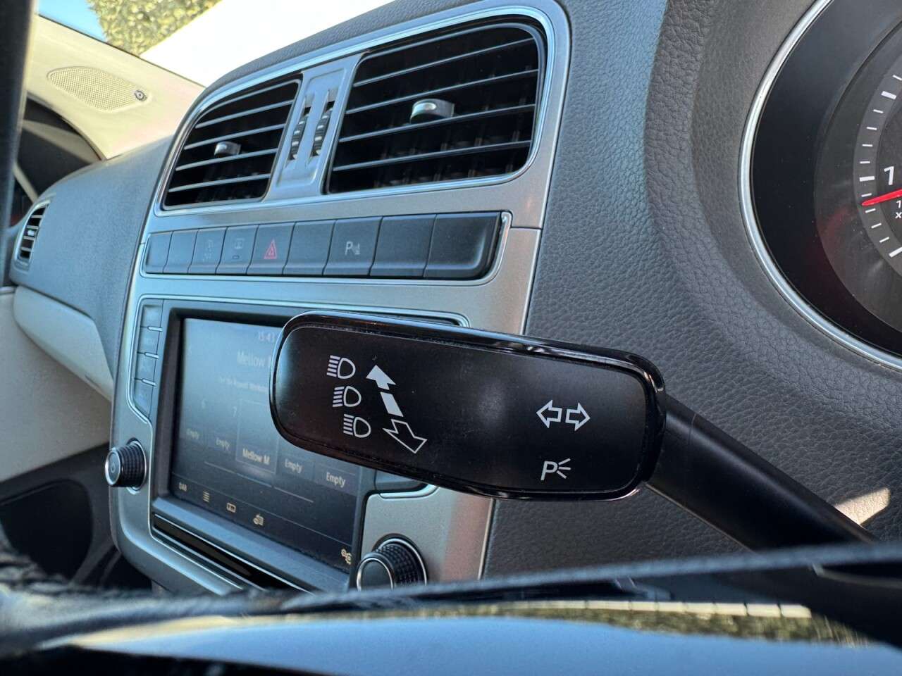 2017 VOLKSWAGEN POLO 2017 VOLKSWAGEN POLO