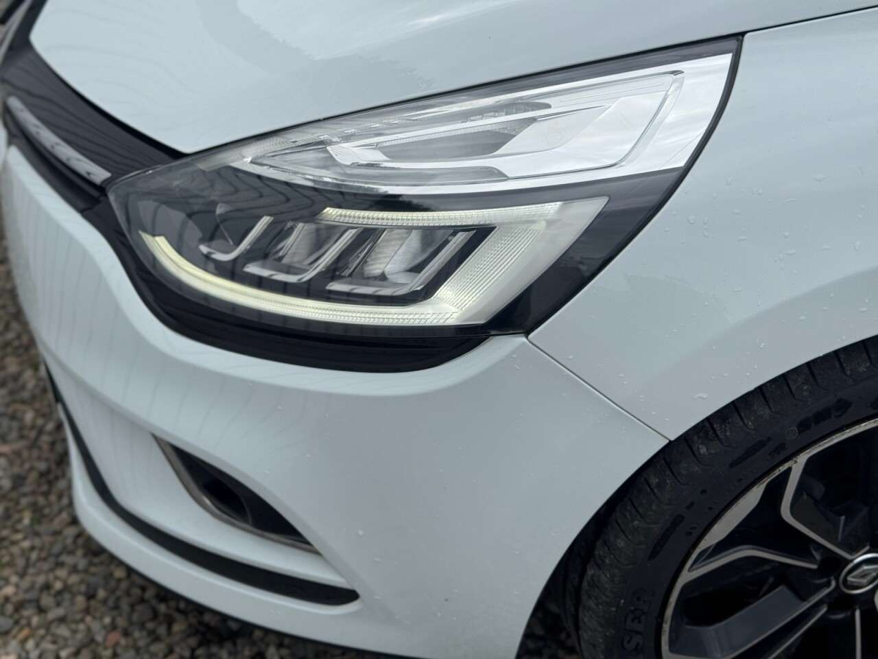 2017 RENAULT CLIO 2017 RENAULT CLIO