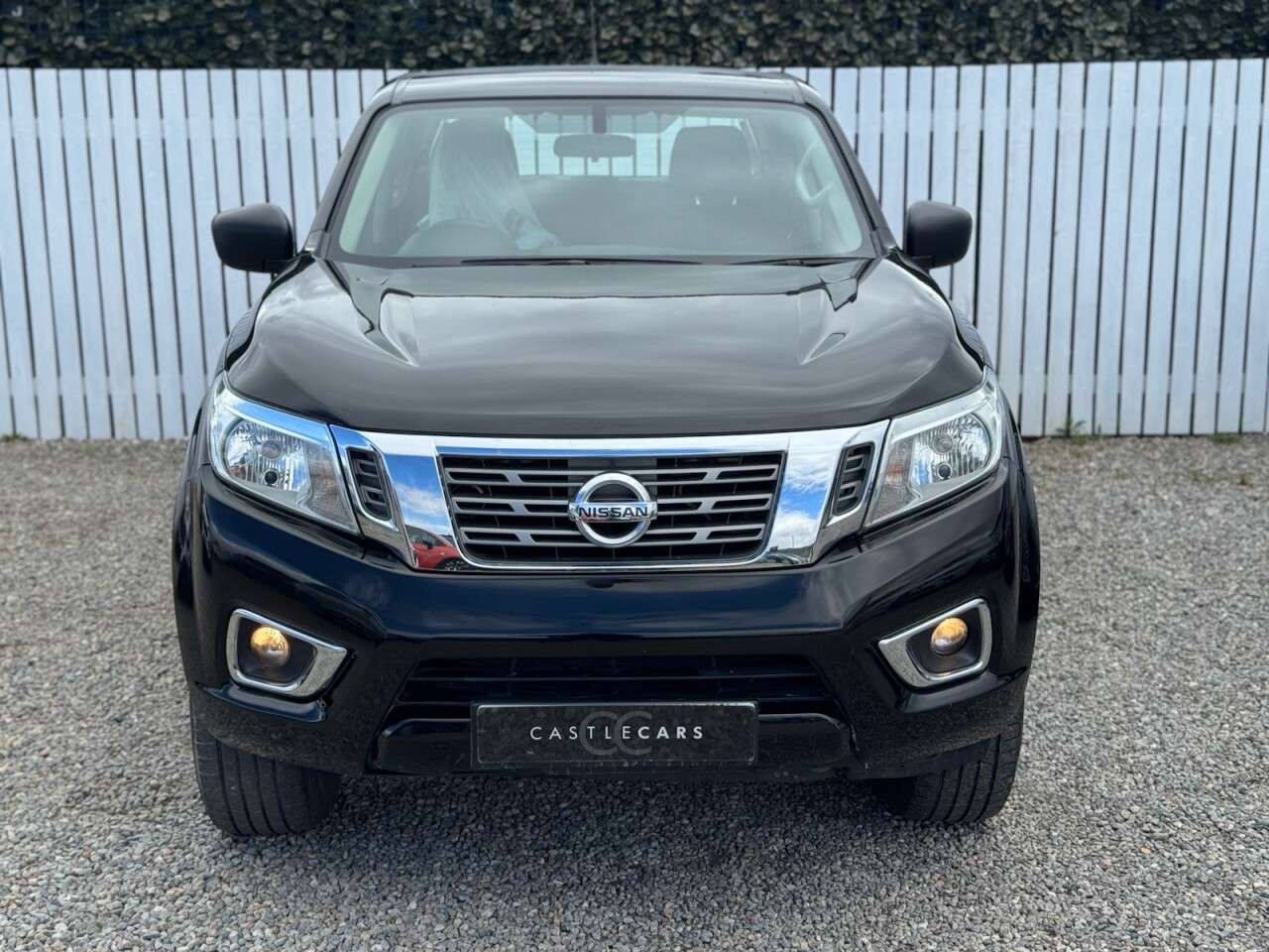 A 2021 NISSAN NAVARA 2.3 dCi Acenta Pickup Double Cab 4dr Diesel Manual 4WD Euro 6 (s/s) (163 ps A 2021 NISSAN NAVARA 2.3 dCi Acenta Pickup Double Cab 4dr Diesel Manual 4WD Euro 6 (s/s) (163 ps