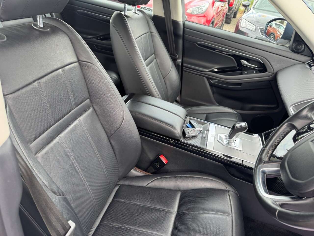 2019 LAND ROVER RANGE ROVER EVOQUE 2019 LAND ROVER RANGE ROVER EVOQUE