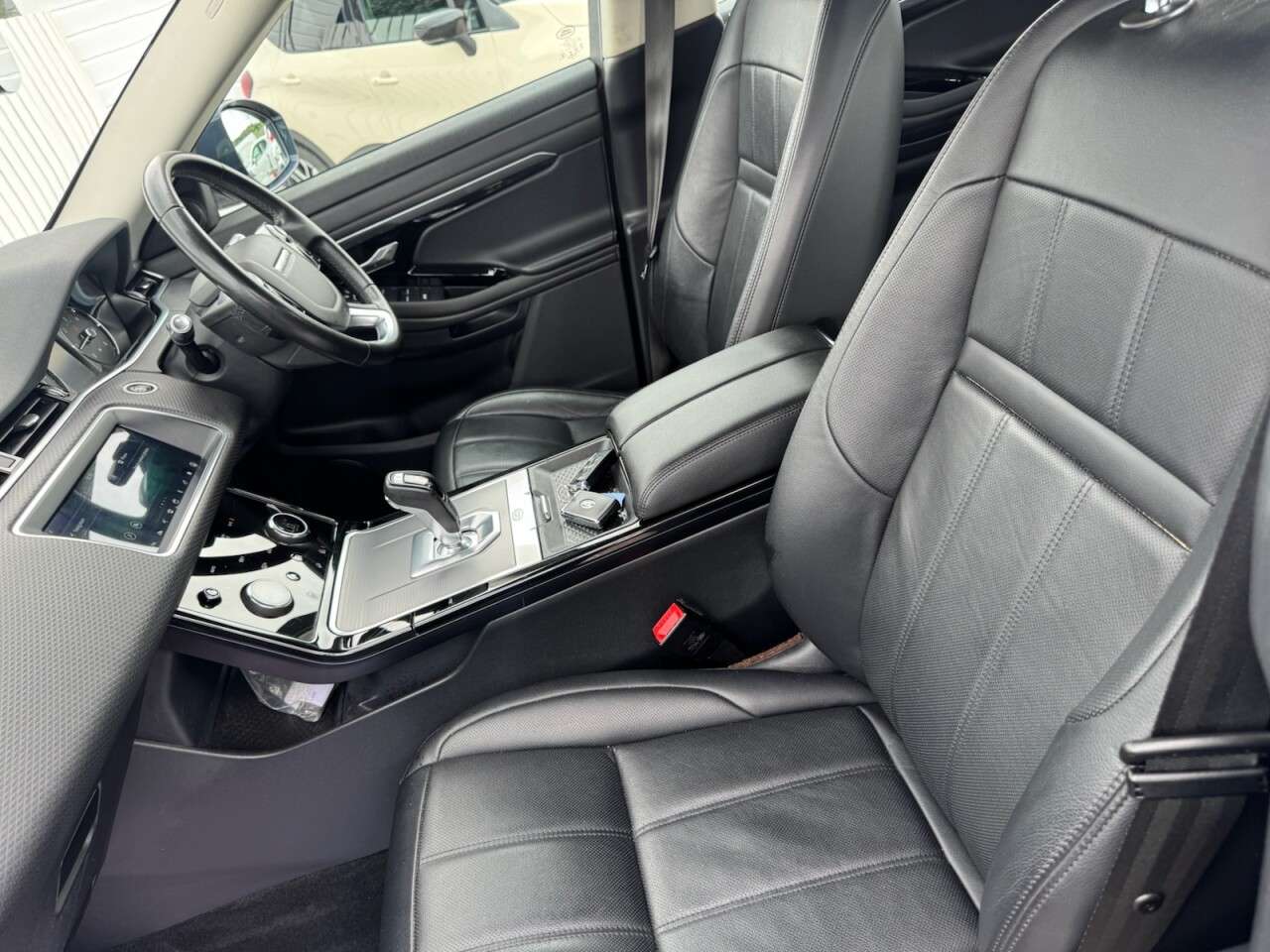 2019 LAND ROVER RANGE ROVER EVOQUE 2019 LAND ROVER RANGE ROVER EVOQUE