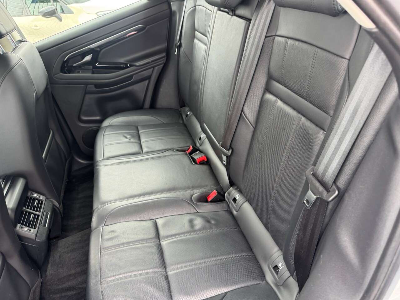 2019 LAND ROVER RANGE ROVER EVOQUE 2019 LAND ROVER RANGE ROVER EVOQUE