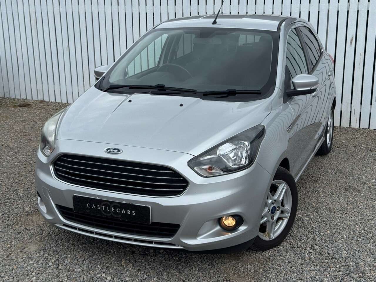 A 2017 FORD KA+ 1.2 Ti-VCT Zetec Hatchback 5dr Petrol Manual Euro 6 (85 ps) A 2017 FORD KA+ 1.2 Ti-VCT Zetec Hatchback 5dr Petrol Manual Euro 6 (85 ps)