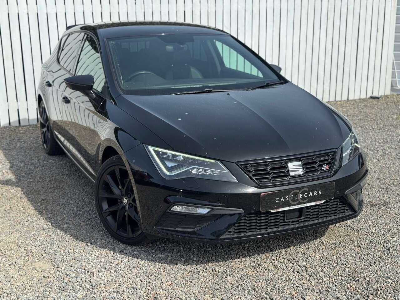 A 2020 SEAT LEON 1.5 TSI EVO FR Black Edition Hatchback 5dr Petrol Manual Euro 6 (s/s) (150 A 2020 SEAT LEON 1.5 TSI EVO FR Black Edition Hatchback 5dr Petrol Manual Euro 6 (s/s) (150