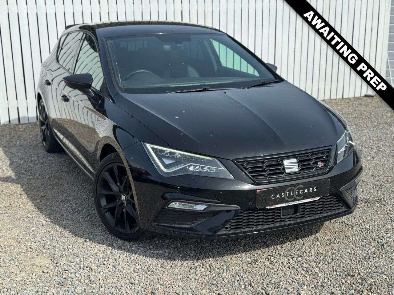 A 2020 SEAT LEON 1.5 TSI EVO FR Black Edition Hatchback 5dr Petrol Manual Euro 6 (s/s) (150 A 2020 SEAT LEON 1.5 TSI EVO FR Black Edition Hatchback 5dr Petrol Manual Euro 6 (s/s) (150