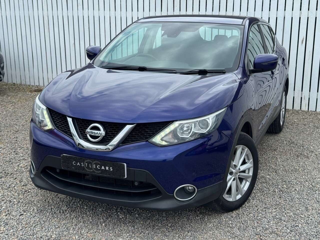 A 2015 NISSAN QASHQAI 1.2 DIG-T Acenta SUV 5dr Petrol Manual 2WD Euro 6 (s/s) (115 ps) A 2015 NISSAN QASHQAI 1.2 DIG-T Acenta SUV 5dr Petrol Manual 2WD Euro 6 (s/s) (115 ps)