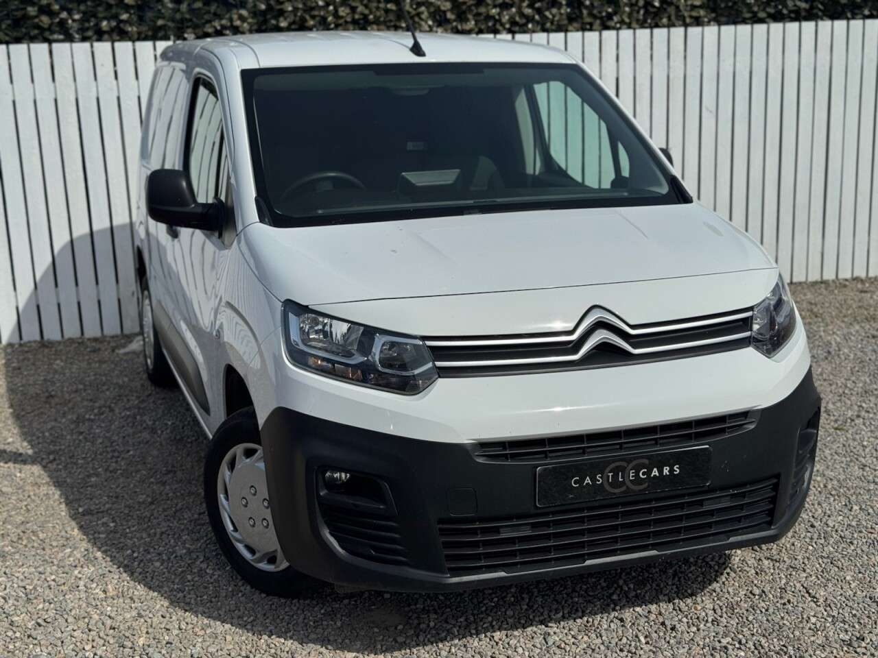 A 2021 CITROEN BERLINGO 1.5 BlueHDi 650 Enterprise M Pro Panel Van 5dr Diesel Manual SWB Euro 6 (75 A 2021 CITROEN BERLINGO 1.5 BlueHDi 650 Enterprise M Pro Panel Van 5dr Diesel Manual SWB Euro 6 (75