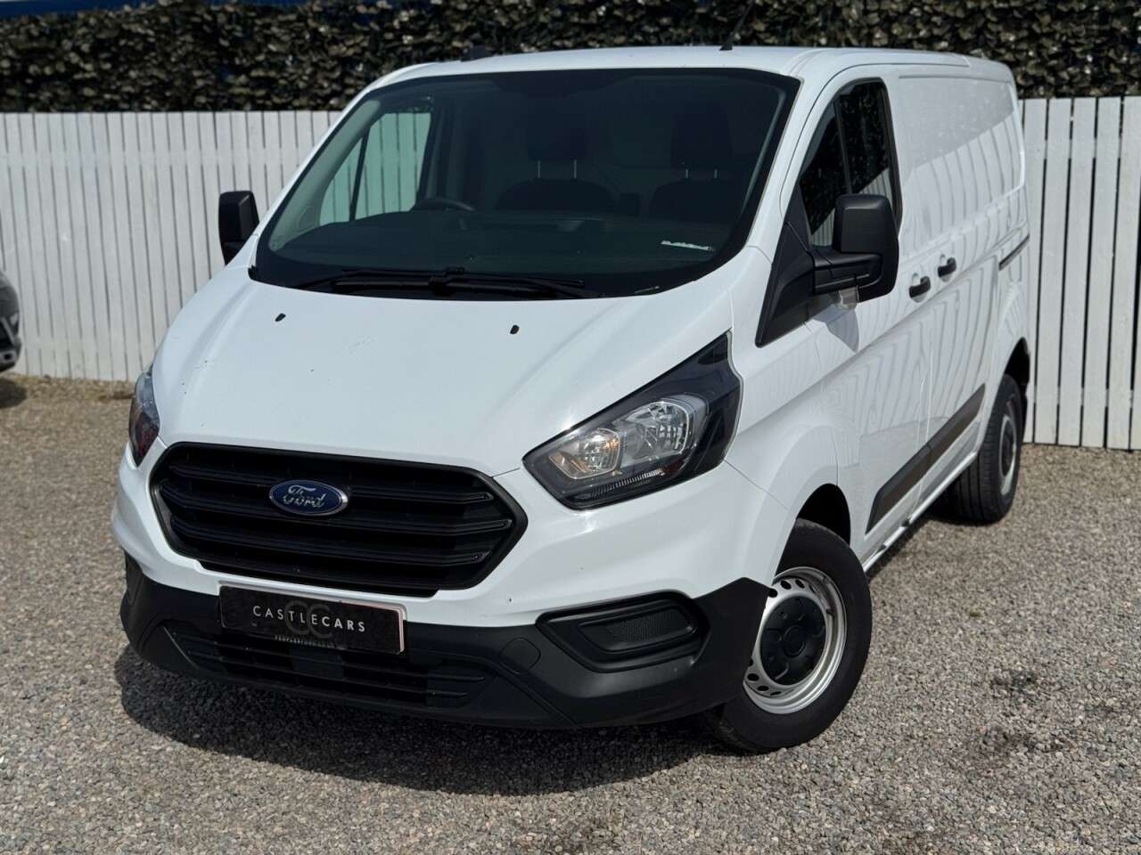 A 2022 FORD TRANSIT CUSTOM 2.0 280 EcoBlue Leader Panel Van 5dr Diesel Manual L1 H1 Euro 6 (s/s) (105 A 2022 FORD TRANSIT CUSTOM 2.0 280 EcoBlue Leader Panel Van 5dr Diesel Manual L1 H1 Euro 6 (s/s) (105