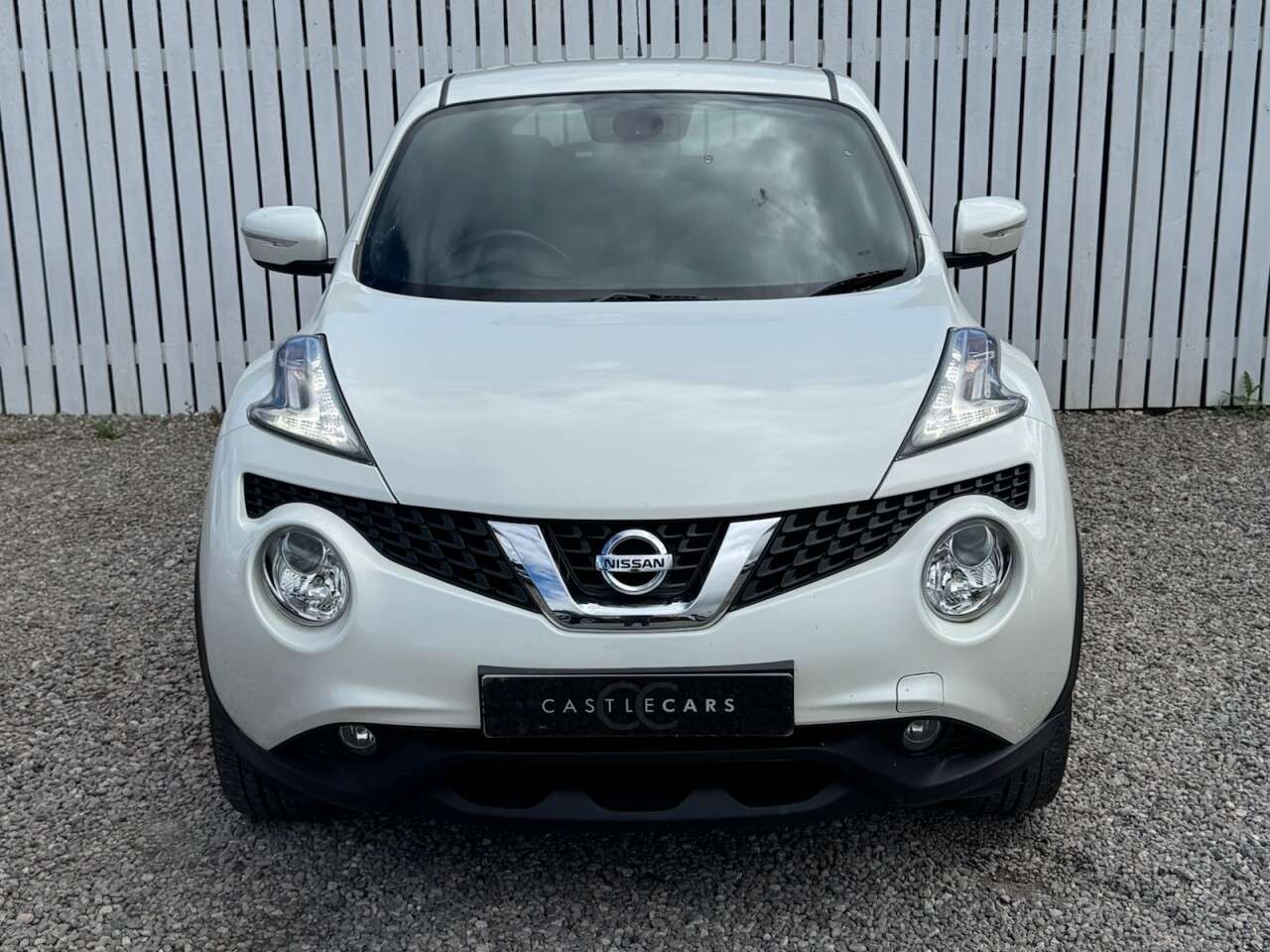 A 2016 NISSAN JUKE 1.5 dCi N-Connecta SUV 5dr Diesel Manual Euro 6 (s/s) (110 ps) A 2016 NISSAN JUKE 1.5 dCi N-Connecta SUV 5dr Diesel Manual Euro 6 (s/s) (110 ps)