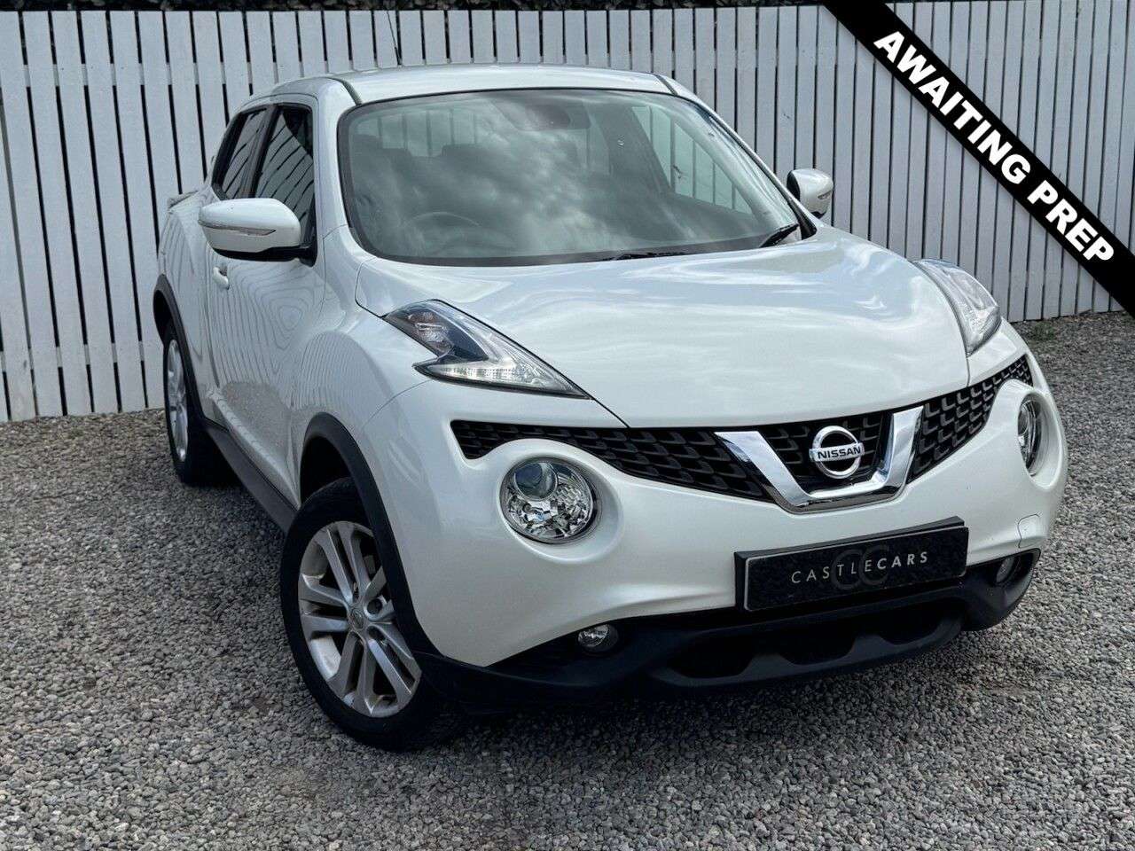 A 2016 NISSAN JUKE 1.5 dCi N-Connecta SUV 5dr Diesel Manual Euro 6 (s/s) (110 ps) A 2016 NISSAN JUKE 1.5 dCi N-Connecta SUV 5dr Diesel Manual Euro 6 (s/s) (110 ps)