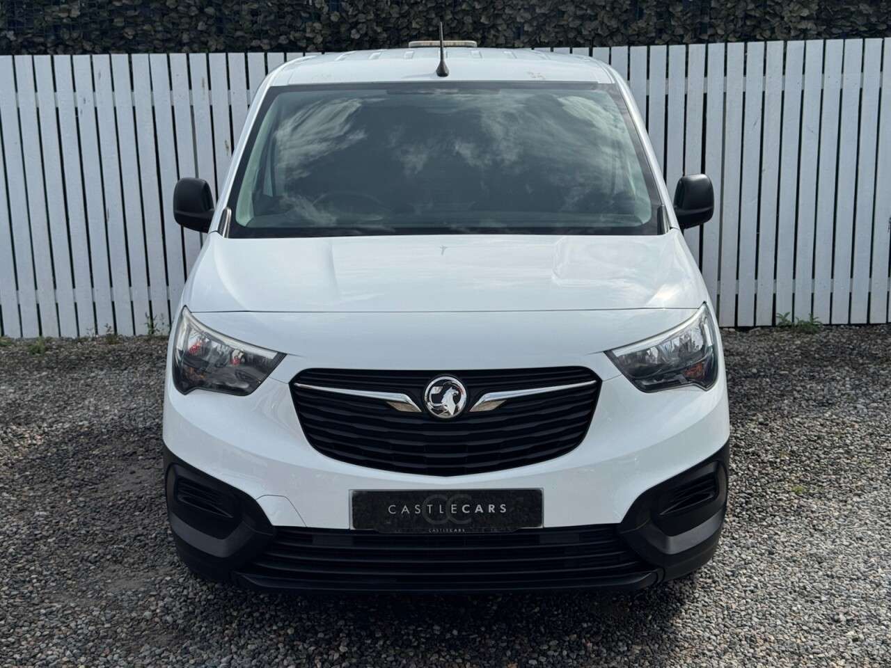 A 2019 VAUXHALL COMBO 1.6 Turbo D 2000 Edition Panel Van 4dr Diesel Manual L1 H1 Euro 6 (s/s) (10 A 2019 VAUXHALL COMBO 1.6 Turbo D 2000 Edition Panel Van 4dr Diesel Manual L1 H1 Euro 6 (s/s) (10