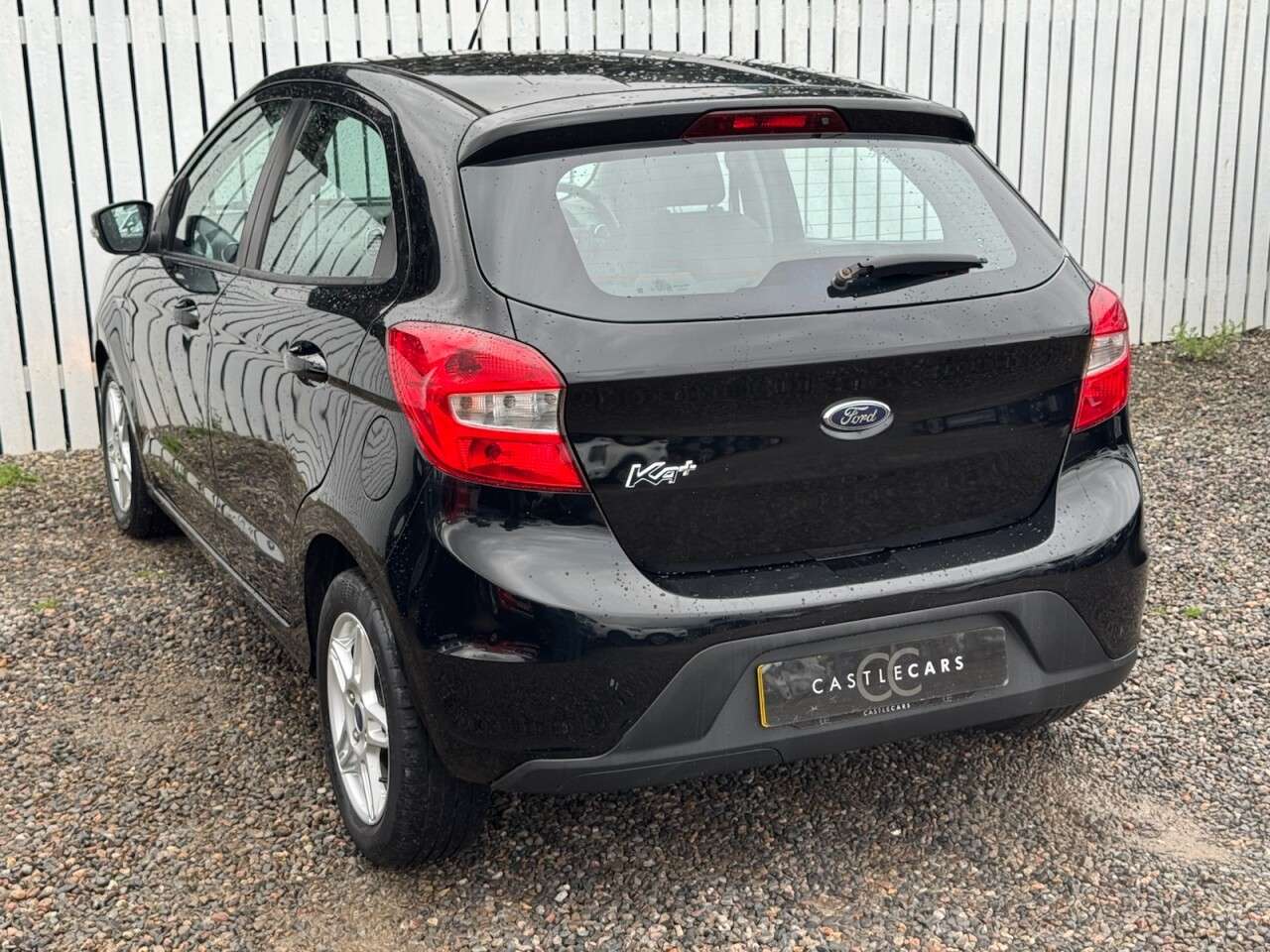 A 2017 FORD KA+ 1.2 Ti-VCT Zetec Hatchback 5dr Petrol Manual Euro 6 (70 ps) A 2017 FORD KA+ 1.2 Ti-VCT Zetec Hatchback 5dr Petrol Manual Euro 6 (70 ps)