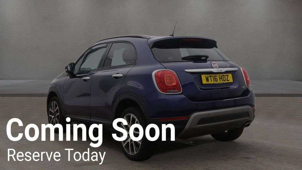 A 2016 FIAT 500X 2.0 MultiJetII Cross Plus SUV 5dr Diesel Auto 4WD Euro 6 (s/s) (140 ps) A 2016 FIAT 500X 2.0 MultiJetII Cross Plus SUV 5dr Diesel Auto 4WD Euro 6 (s/s) (140 ps)