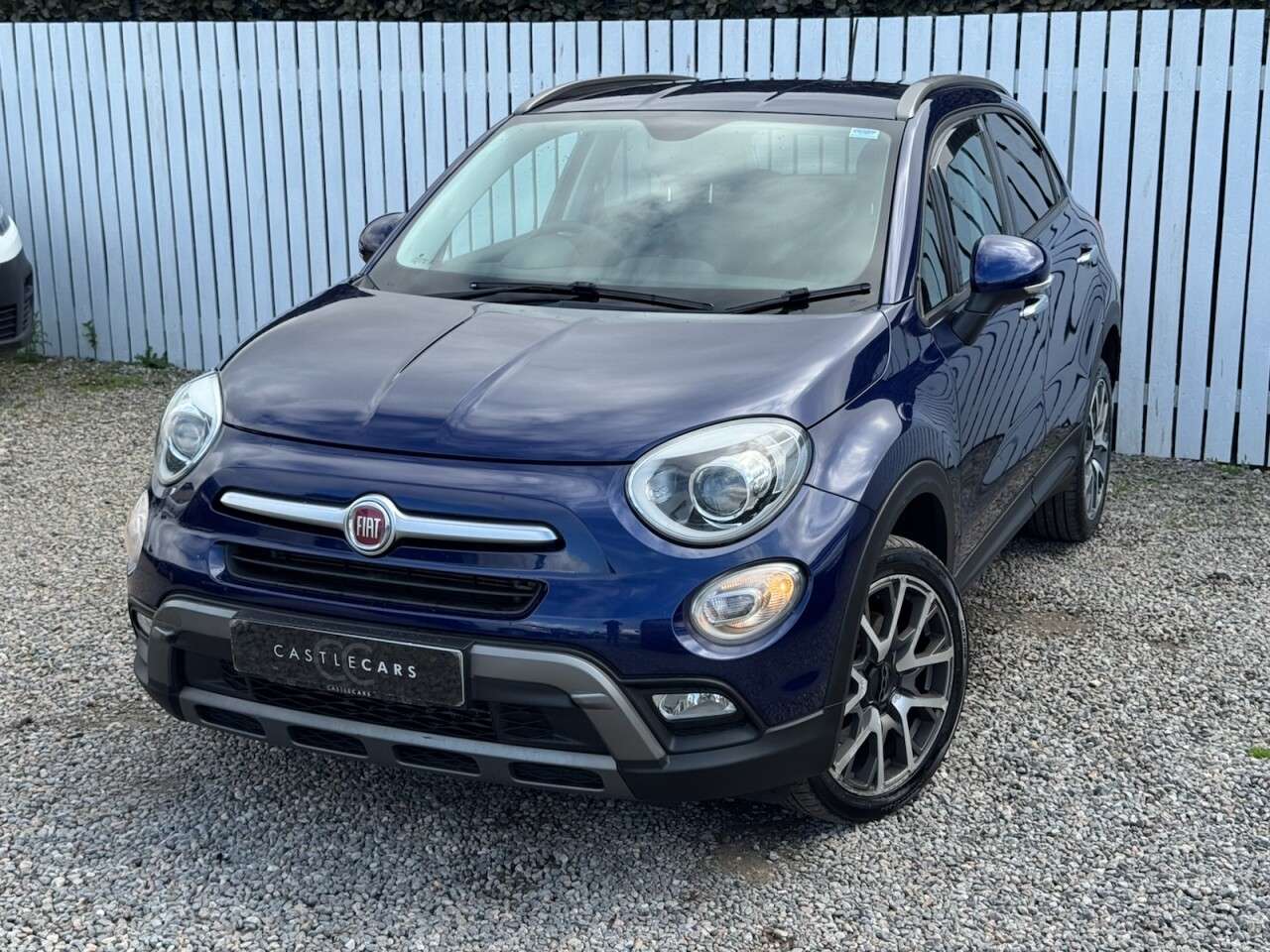 A 2016 FIAT 500X 2.0 MultiJetII Cross Plus SUV 5dr Diesel Auto 4WD Euro 6 (s/s) (140 ps) A 2016 FIAT 500X 2.0 MultiJetII Cross Plus SUV 5dr Diesel Auto 4WD Euro 6 (s/s) (140 ps)
