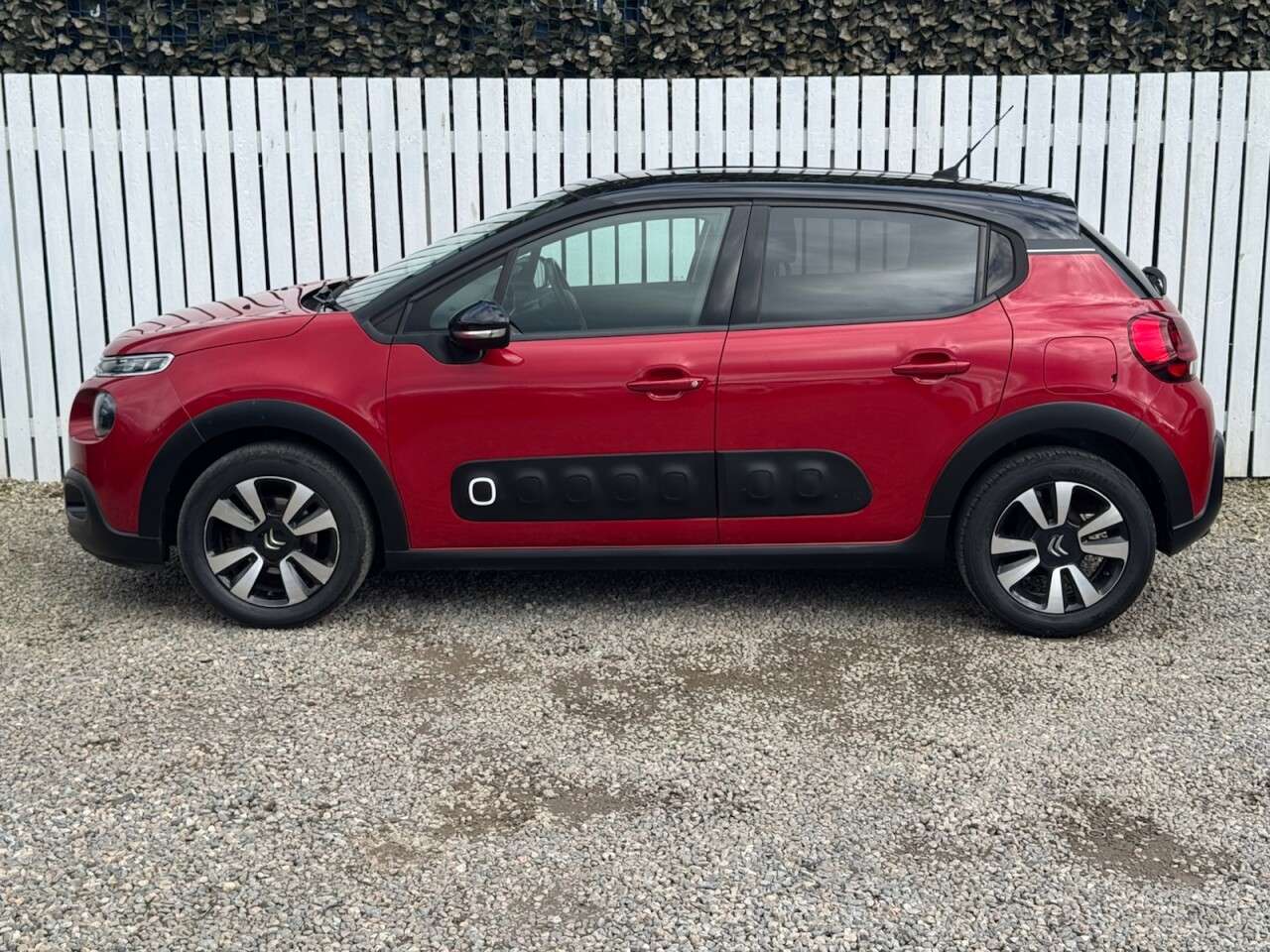 A 2019 CITROEN C3 1.2 PureTech Flair Hatchback 5dr Petrol Manual Euro 6 (s/s) (82 ps) A 2019 CITROEN C3 1.2 PureTech Flair Hatchback 5dr Petrol Manual Euro 6 (s/s) (82 ps)