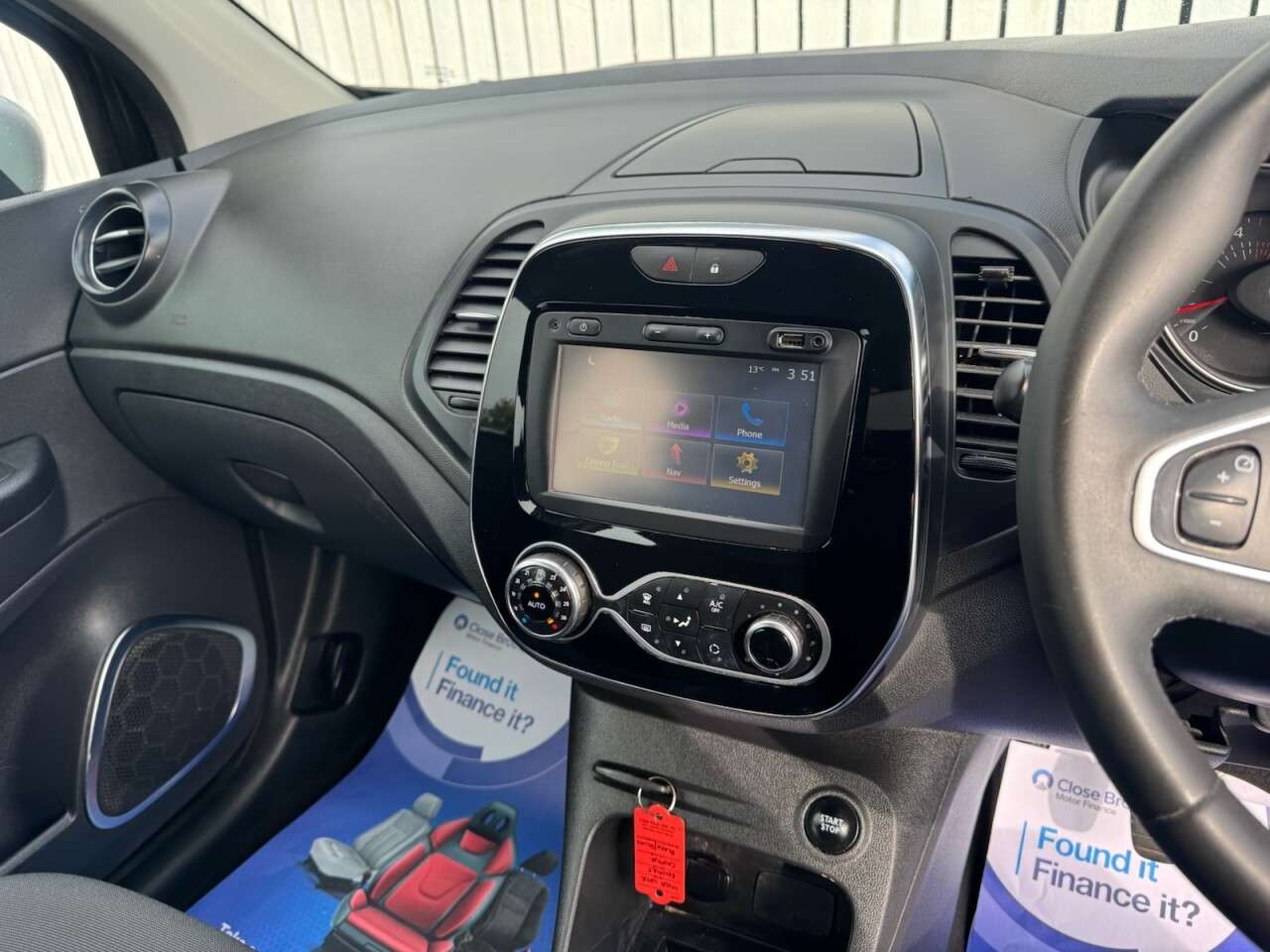 2017 RENAULT CAPTUR 2017 RENAULT CAPTUR