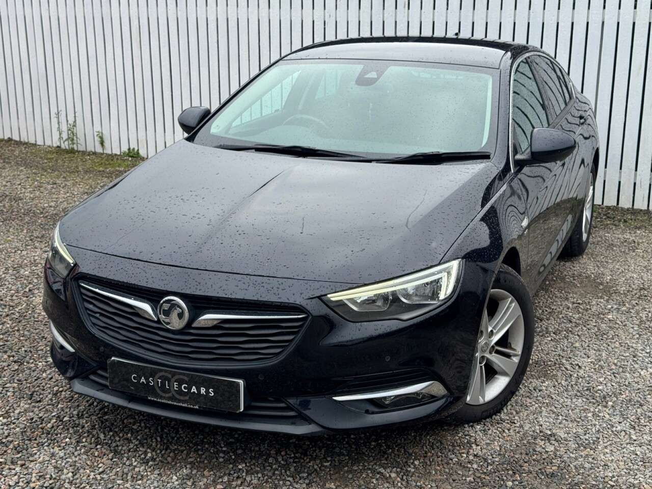 A 2017 VAUXHALL INSIGNIA 2.0 Turbo D BlueInjection SRi Nav Grand Sport 5dr Diesel Manual Euro 6 (s/s A 2017 VAUXHALL INSIGNIA 2.0 Turbo D BlueInjection SRi Nav Grand Sport 5dr Diesel Manual Euro 6 (s/s