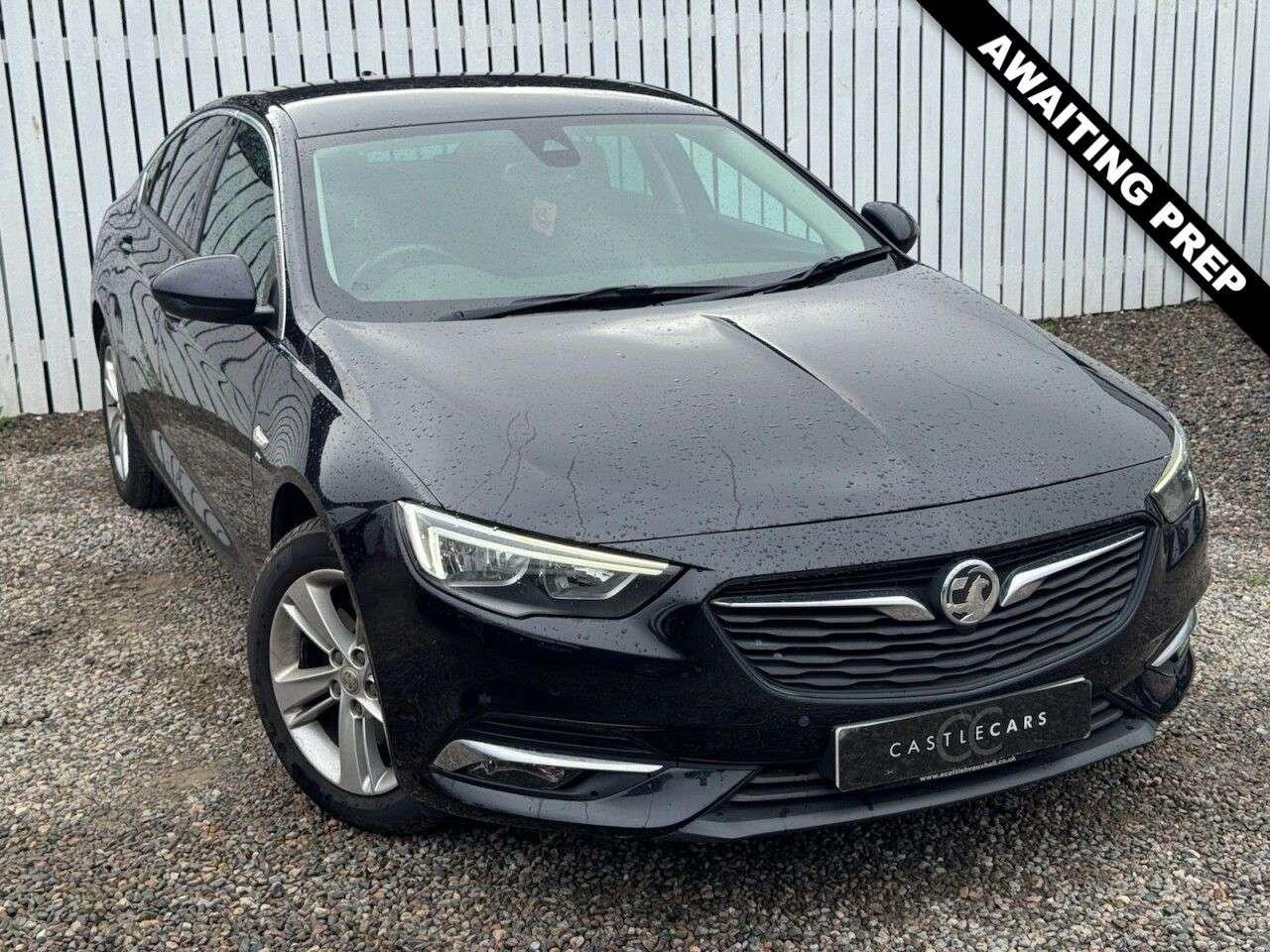 A 2017 VAUXHALL INSIGNIA 2.0 Turbo D BlueInjection SRi Nav Grand Sport 5dr Diesel Manual Euro 6 (s/s A 2017 VAUXHALL INSIGNIA 2.0 Turbo D BlueInjection SRi Nav Grand Sport 5dr Diesel Manual Euro 6 (s/s
