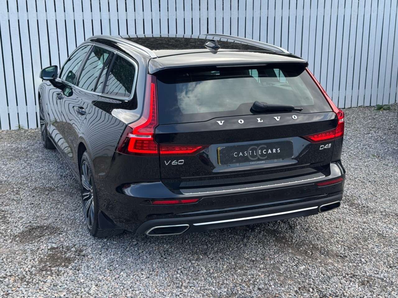 2018 VOLVO V60 2018 VOLVO V60