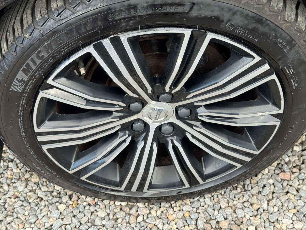 2018 VOLVO V60 2018 VOLVO V60