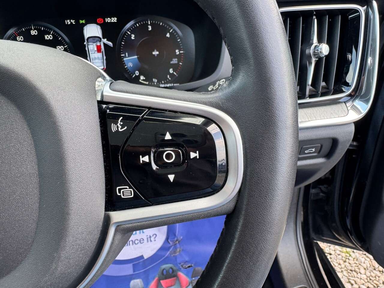 2018 VOLVO V60 2018 VOLVO V60