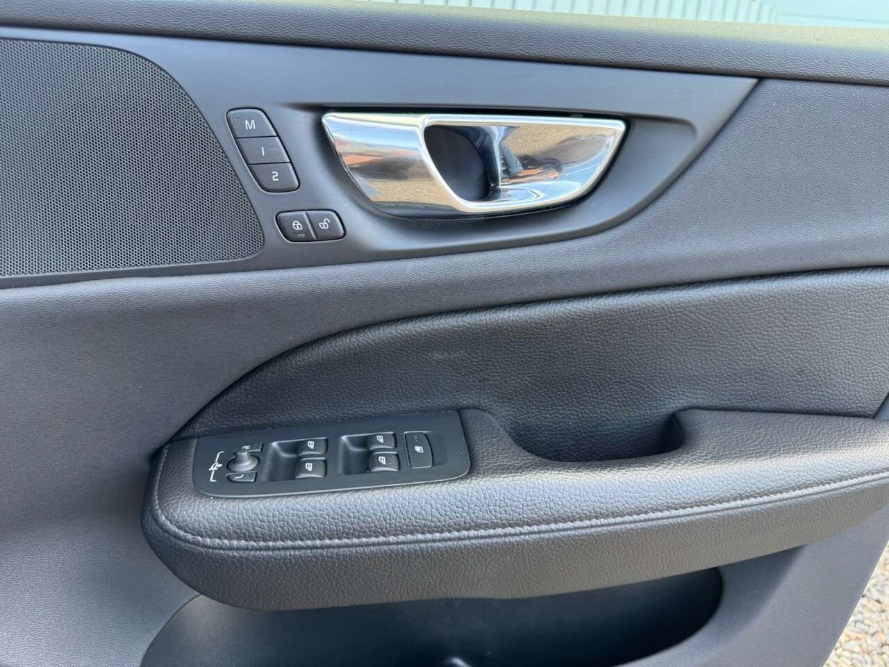 2018 VOLVO V60 2018 VOLVO V60