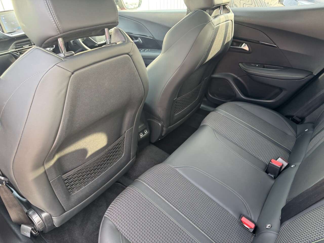 2020 PEUGEOT 2008 2020 PEUGEOT 2008