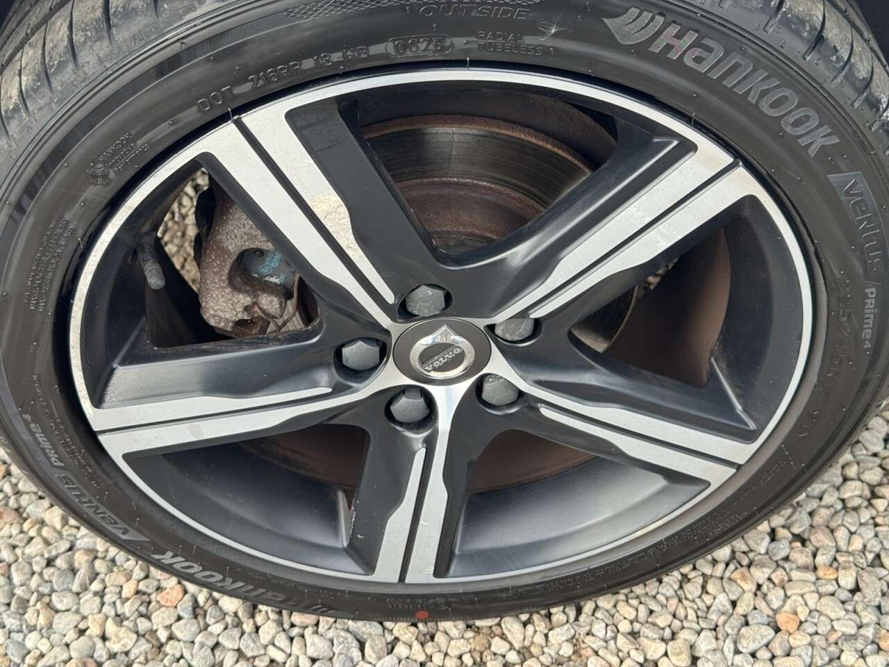 2019 VOLVO V40 2019 VOLVO V40